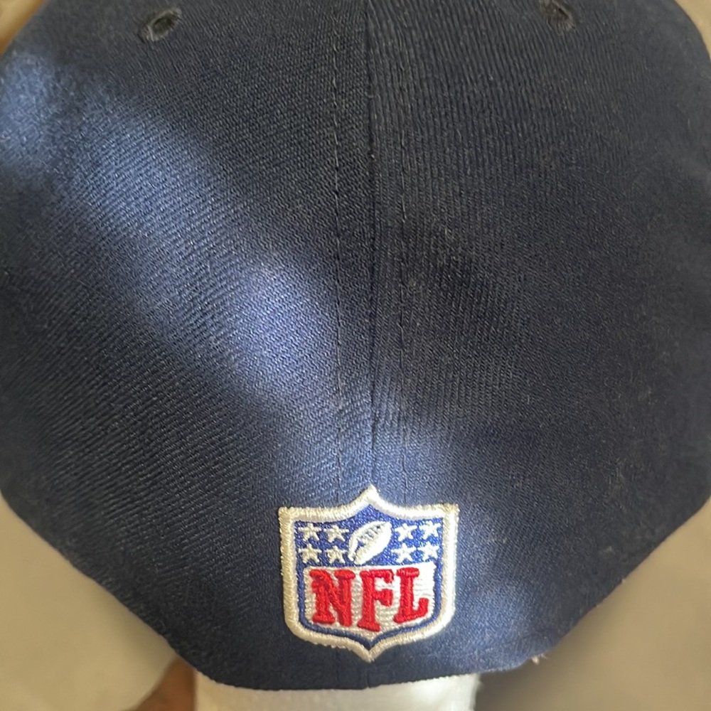 Hat - Picture 4 of 4